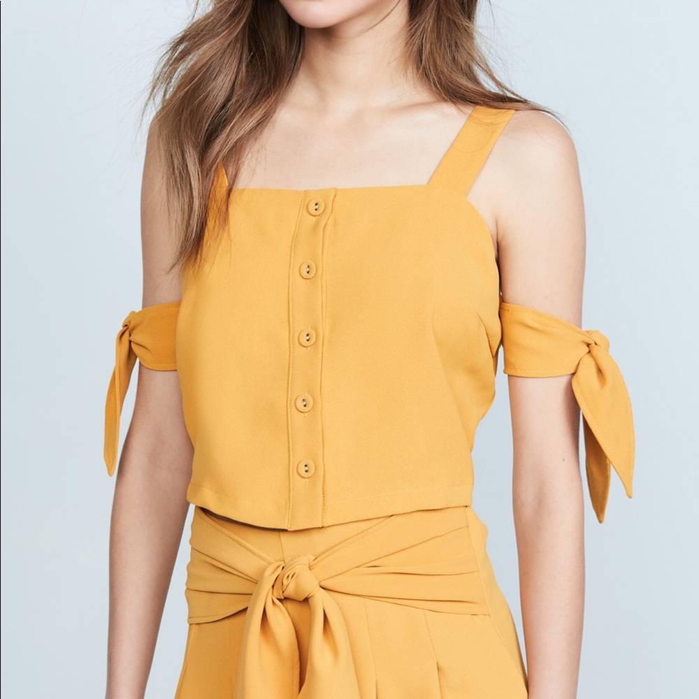 NEW Moon river cold shoulder bow tank